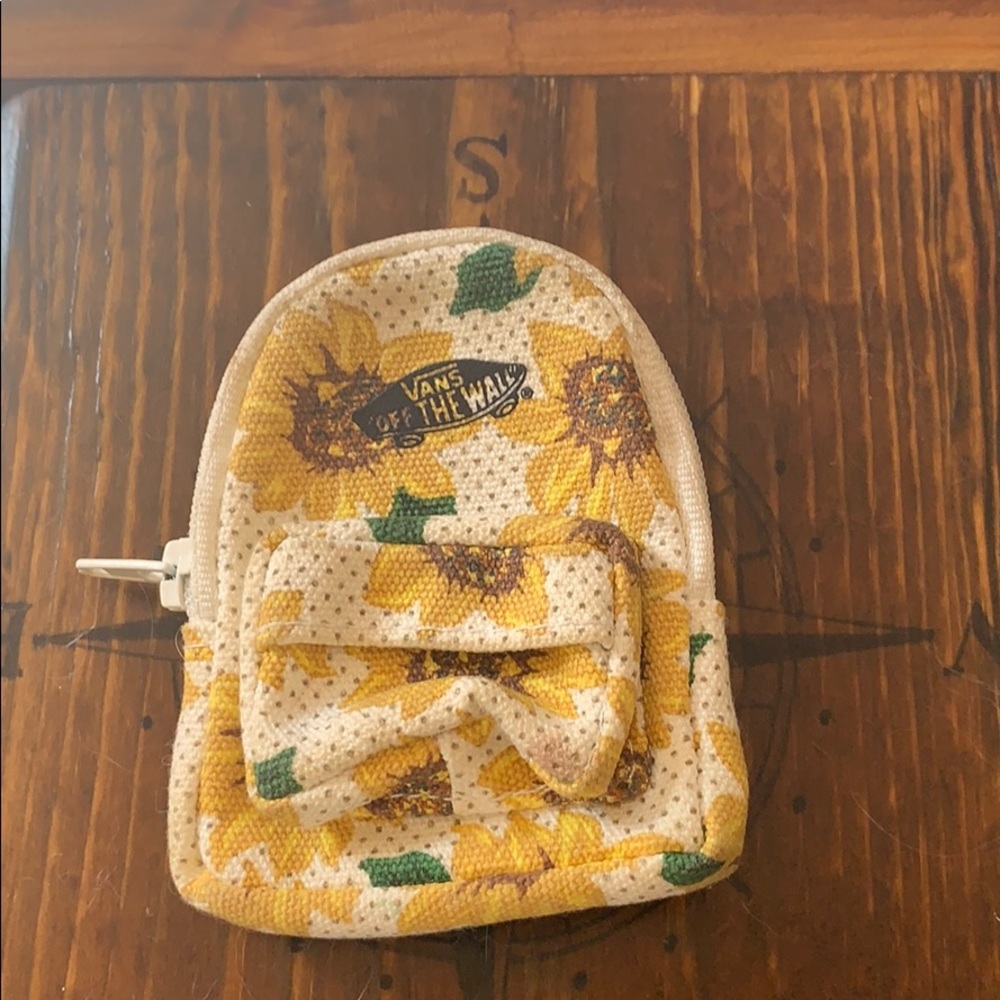 mini vans backpack ! (keychain?)